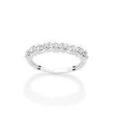 Anillo fino con corazones en plata de ley 925 maciza y circonita cúbica.